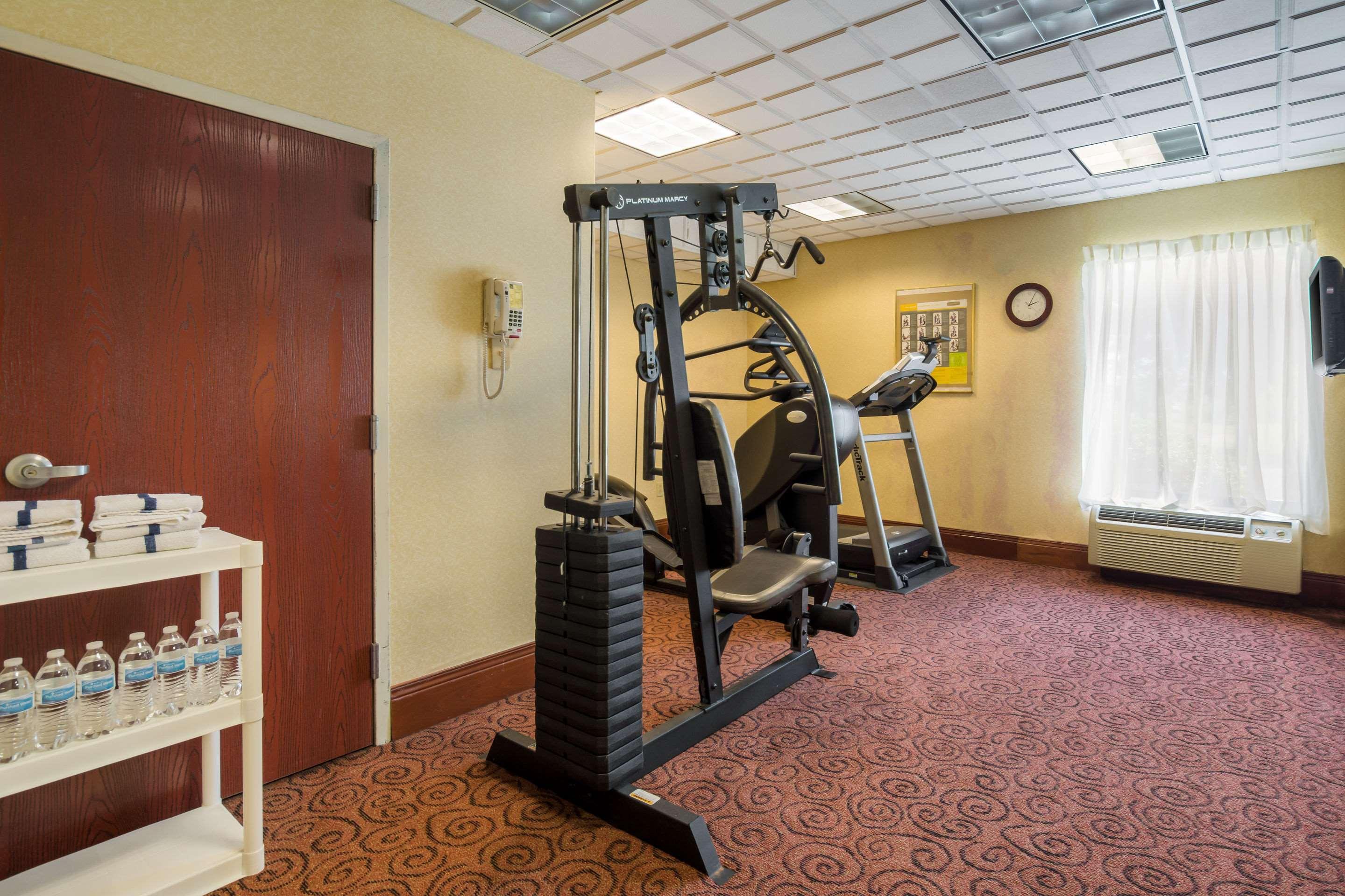 Quality Inn & Suites Sellersburg Εξωτερικό φωτογραφία