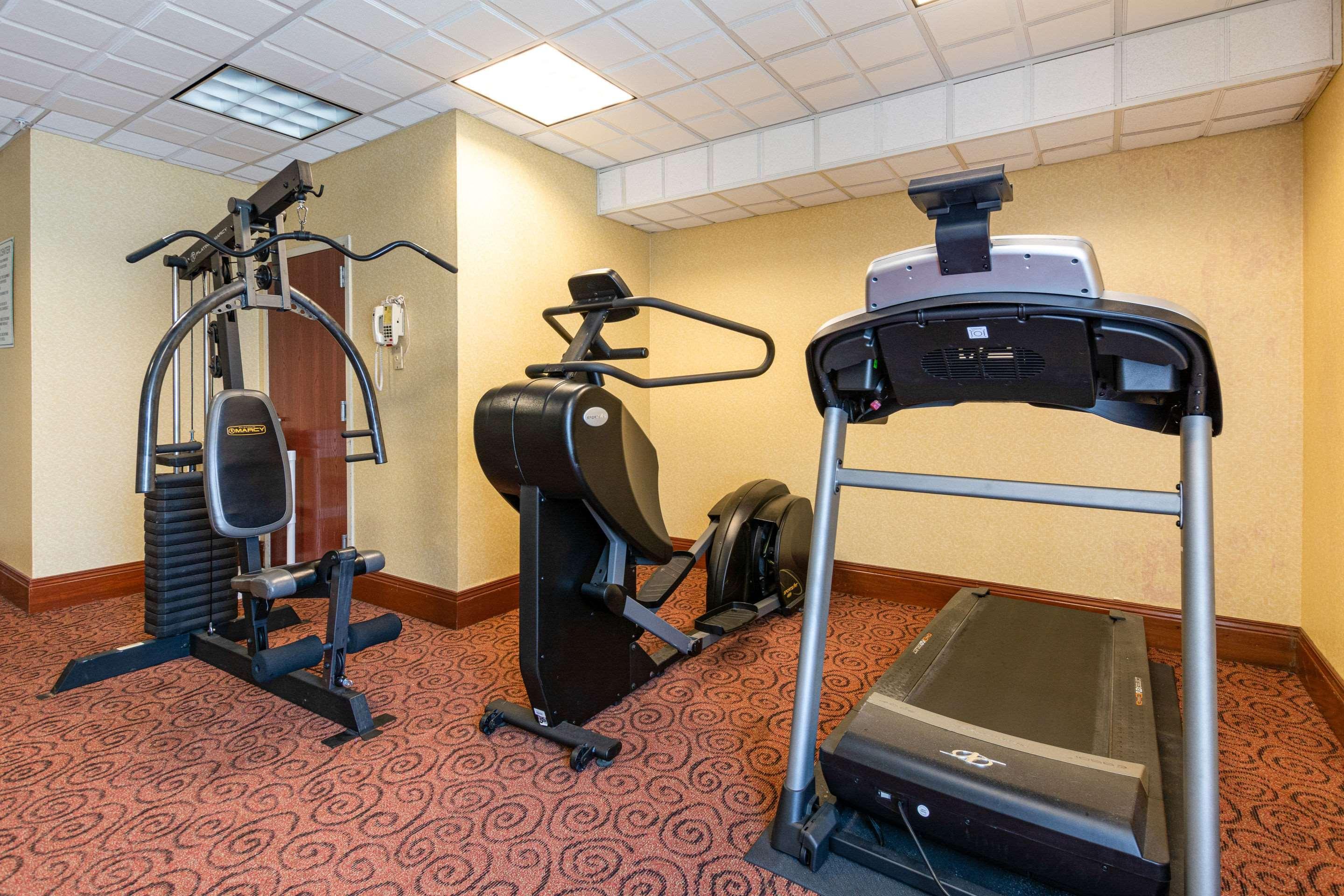 Quality Inn & Suites Sellersburg Εξωτερικό φωτογραφία