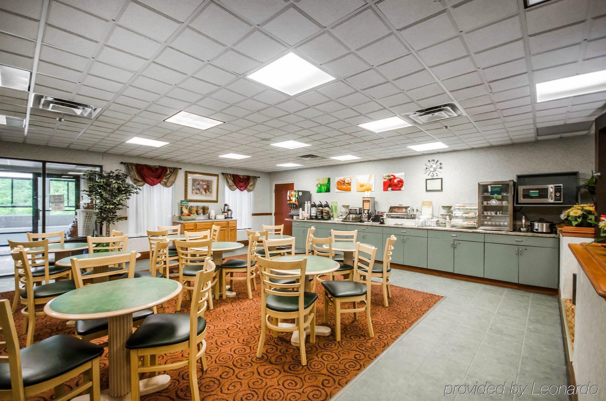 Quality Inn & Suites Sellersburg Εξωτερικό φωτογραφία