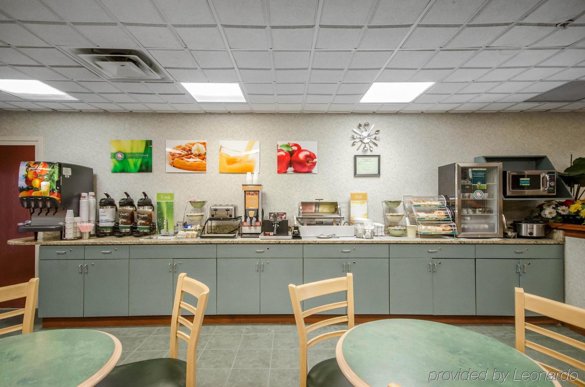 Quality Inn & Suites Sellersburg Εξωτερικό φωτογραφία