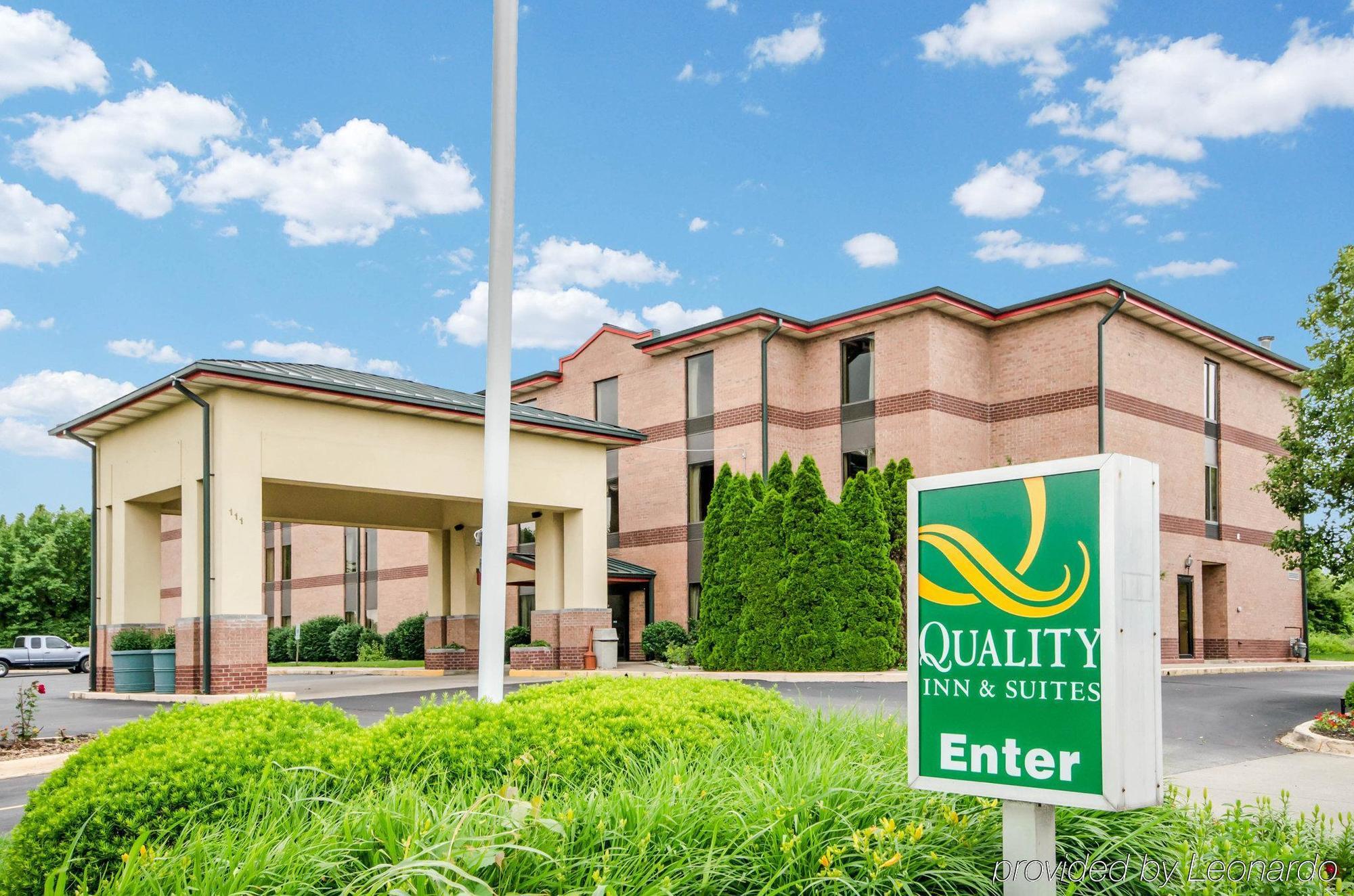 Quality Inn & Suites Sellersburg Εξωτερικό φωτογραφία