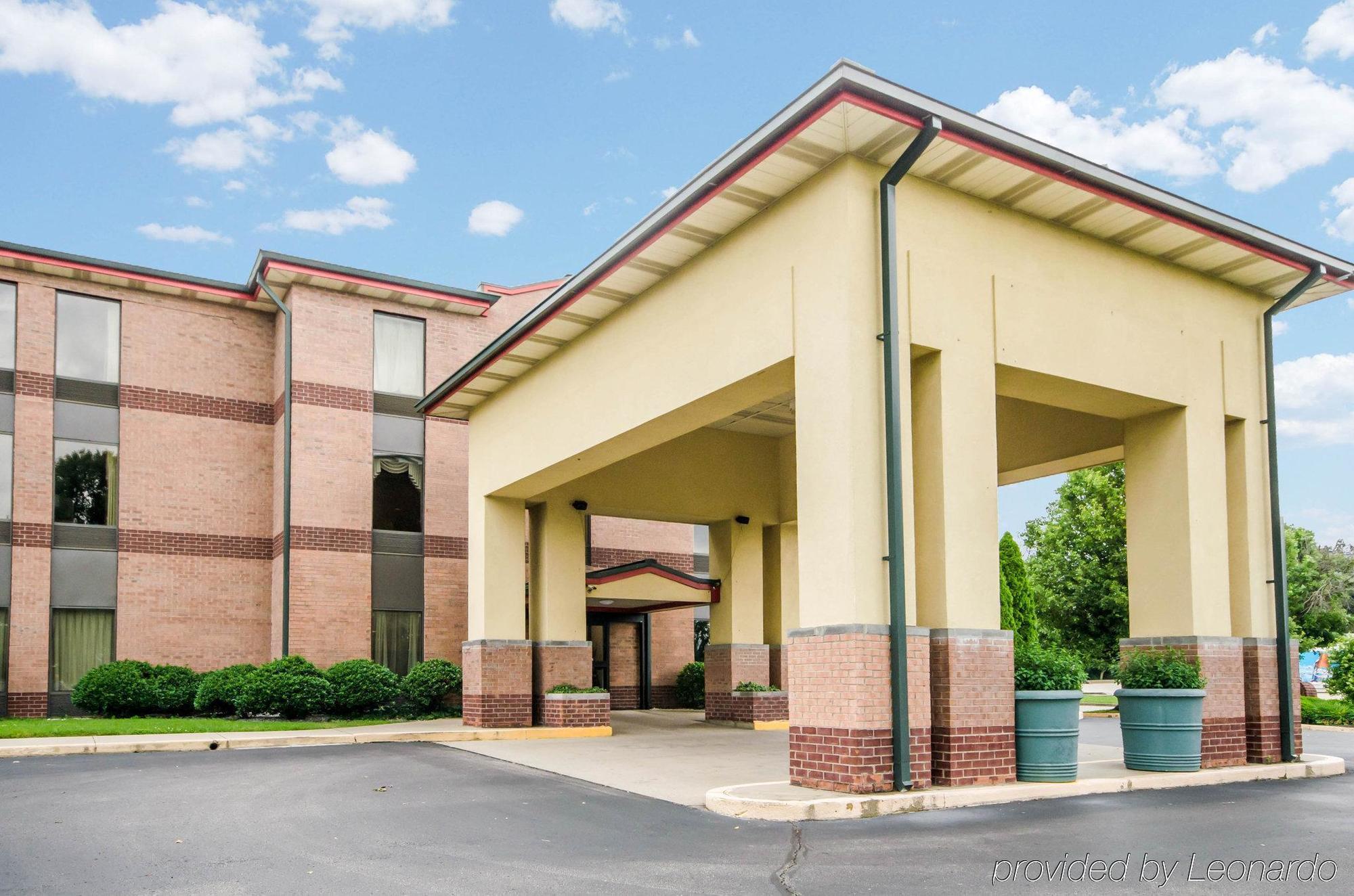 Quality Inn & Suites Sellersburg Εξωτερικό φωτογραφία