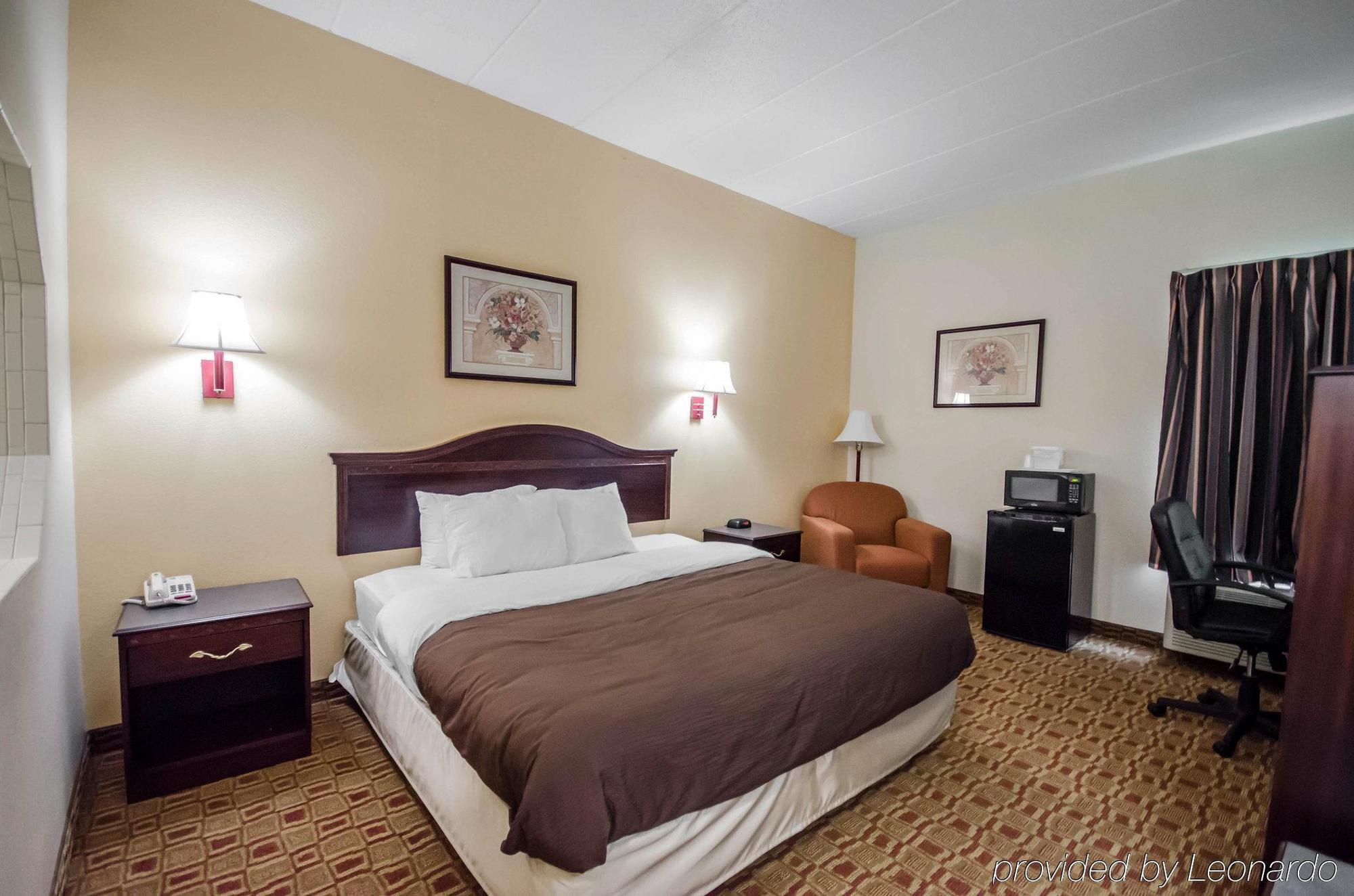 Quality Inn & Suites Sellersburg Εξωτερικό φωτογραφία
