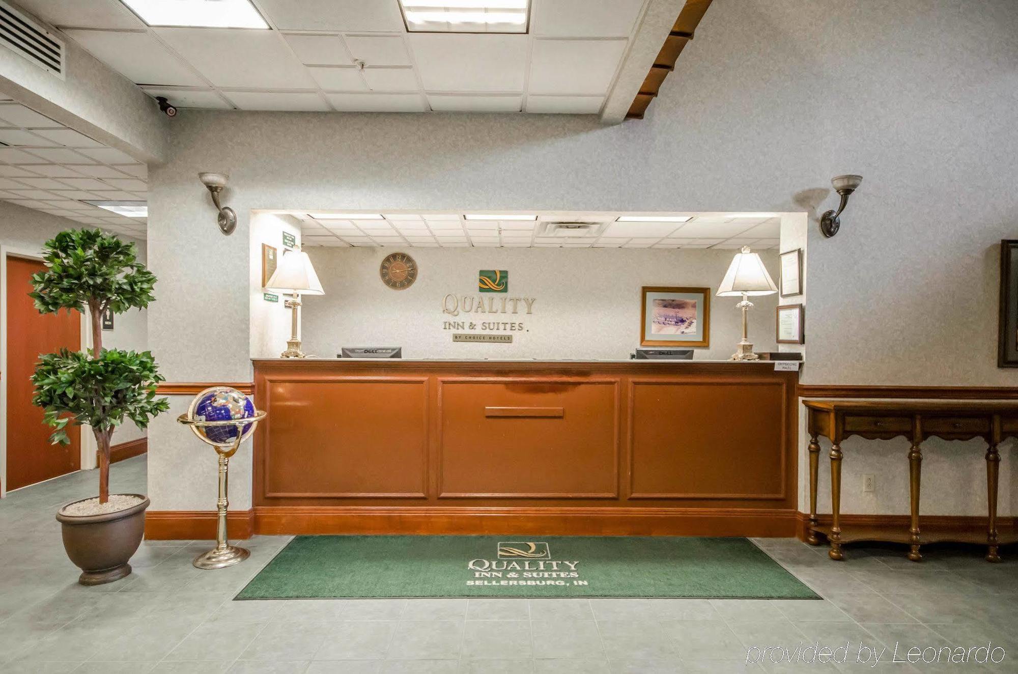 Quality Inn & Suites Sellersburg Εξωτερικό φωτογραφία